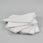 469784 Linen cloths